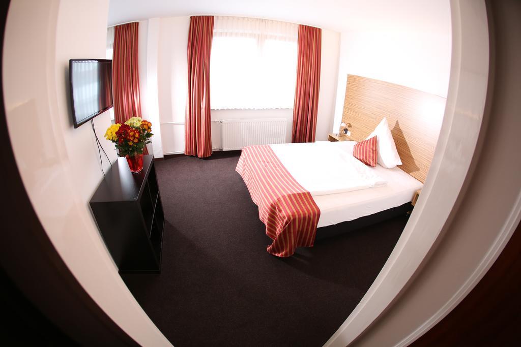 Hotel Sittardsberg Duisburg Exteriör bild