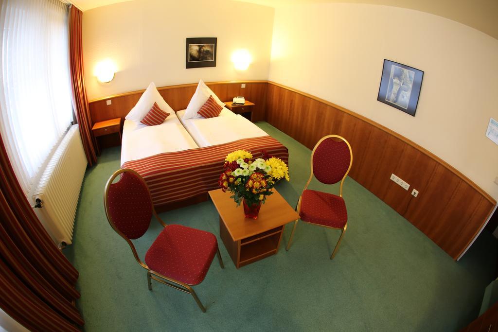 Hotel Sittardsberg Duisburg Exteriör bild
